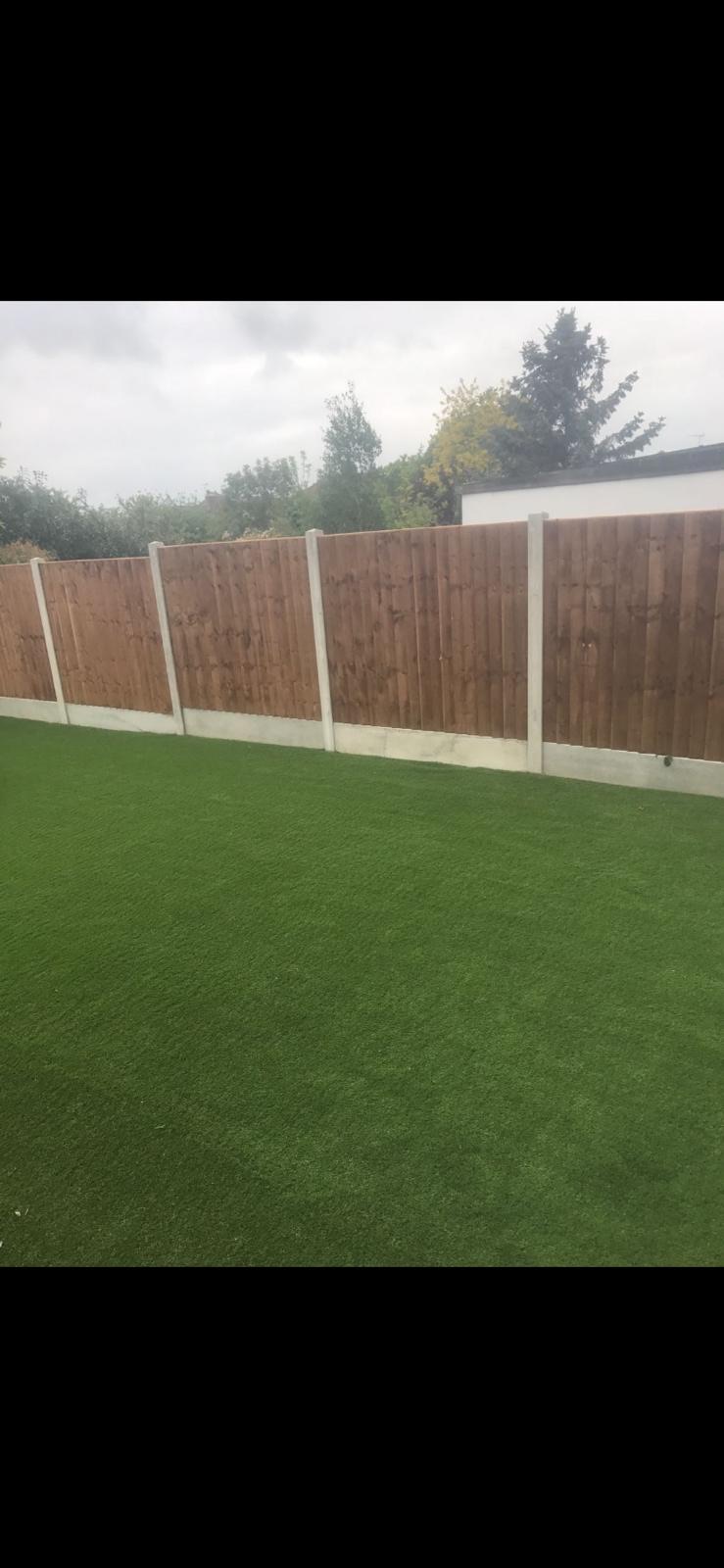 Closeboard fencing